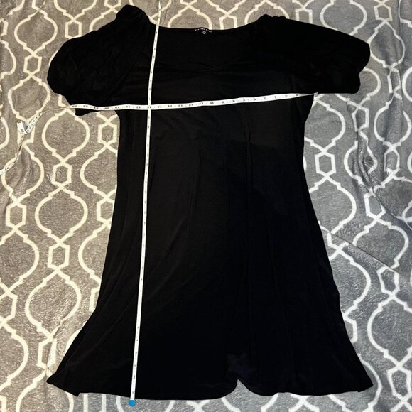Nik and Nash black poof arm long sleeve midi dress in black. Size XL. - Picture 3 of 7